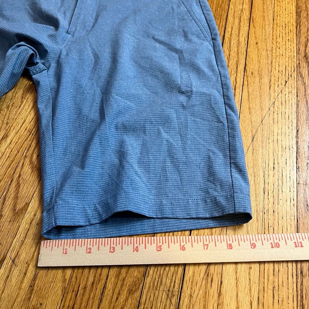 Travis Mathew Shorts Mens 32 Blue Performance Golf Stretch Flat Front - Picture 9 of 9